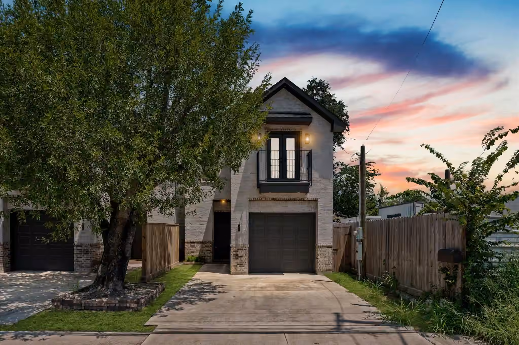 Photo 2 of 7327 Market Street, Houston, TX