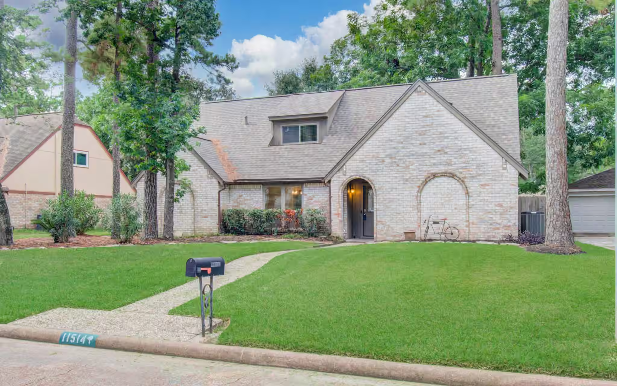 Photo 2 of 11514 Normont Drive Drive, Houston, TX