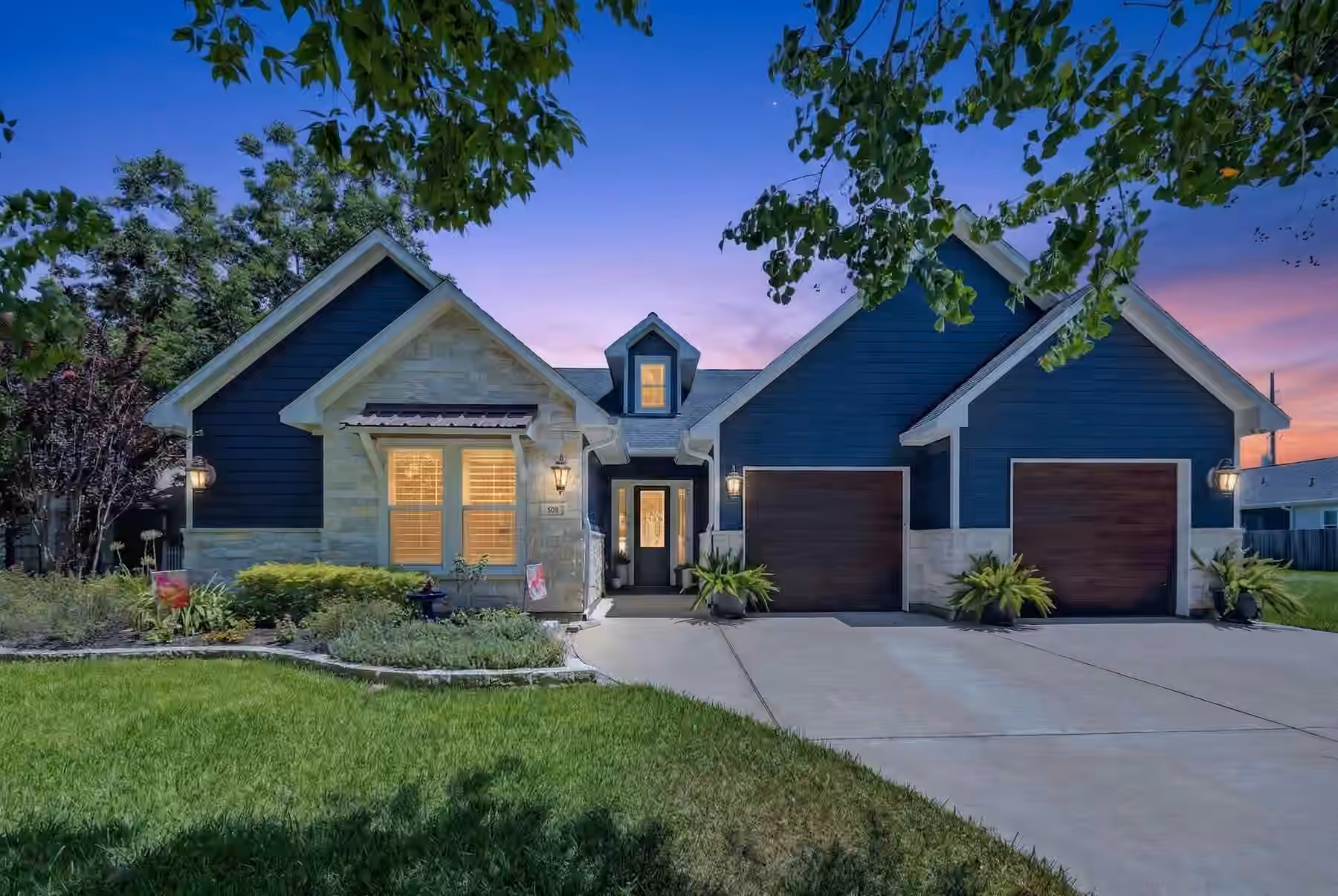 Photo of 509 Texas St, Tomball, TX