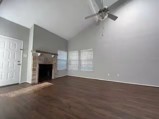 Photo 7 of 2611 Grants Lake Boulevard 163, Sugar Land, TX