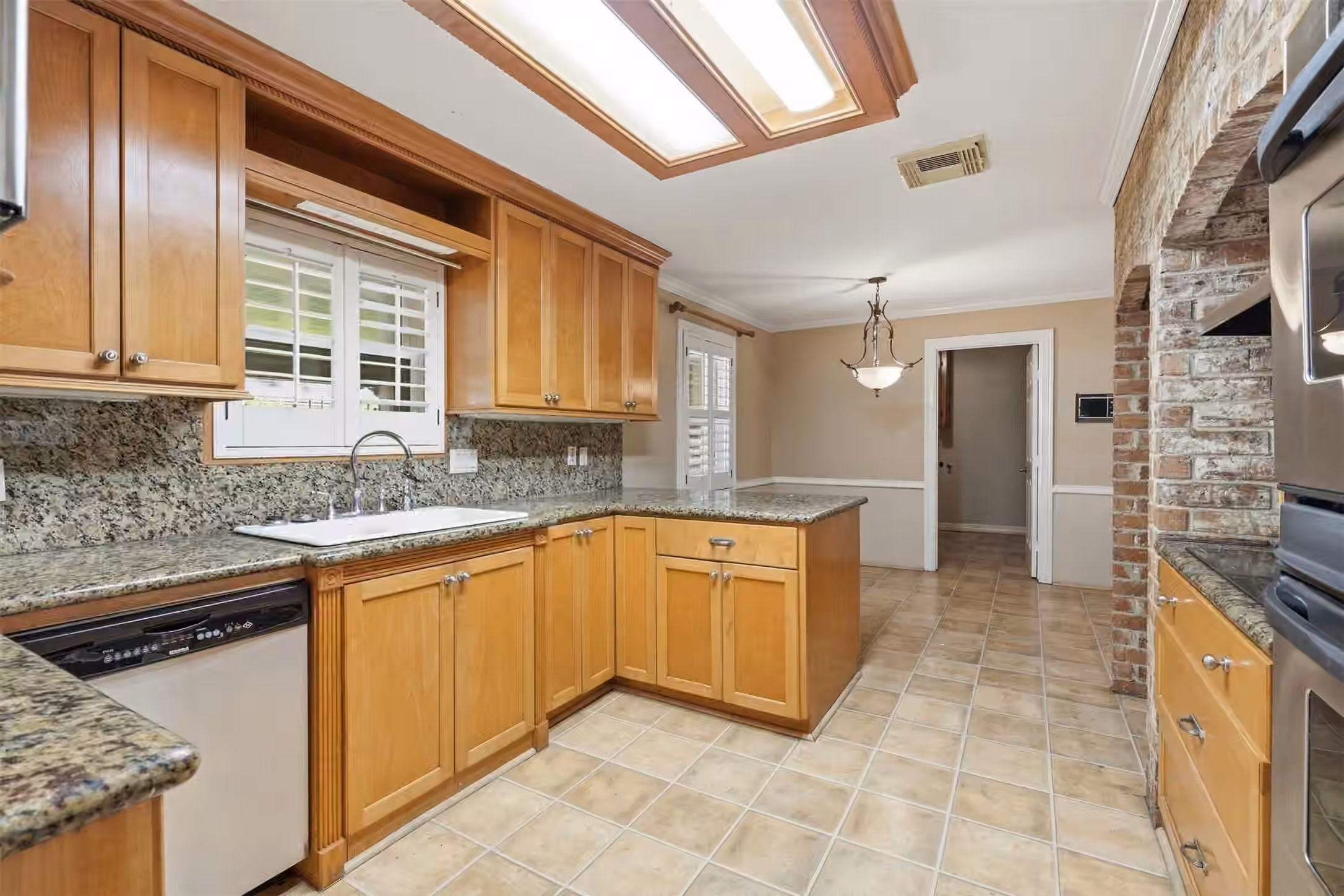 Photo 5 of 4418 Wigton Drive, Houston, TX