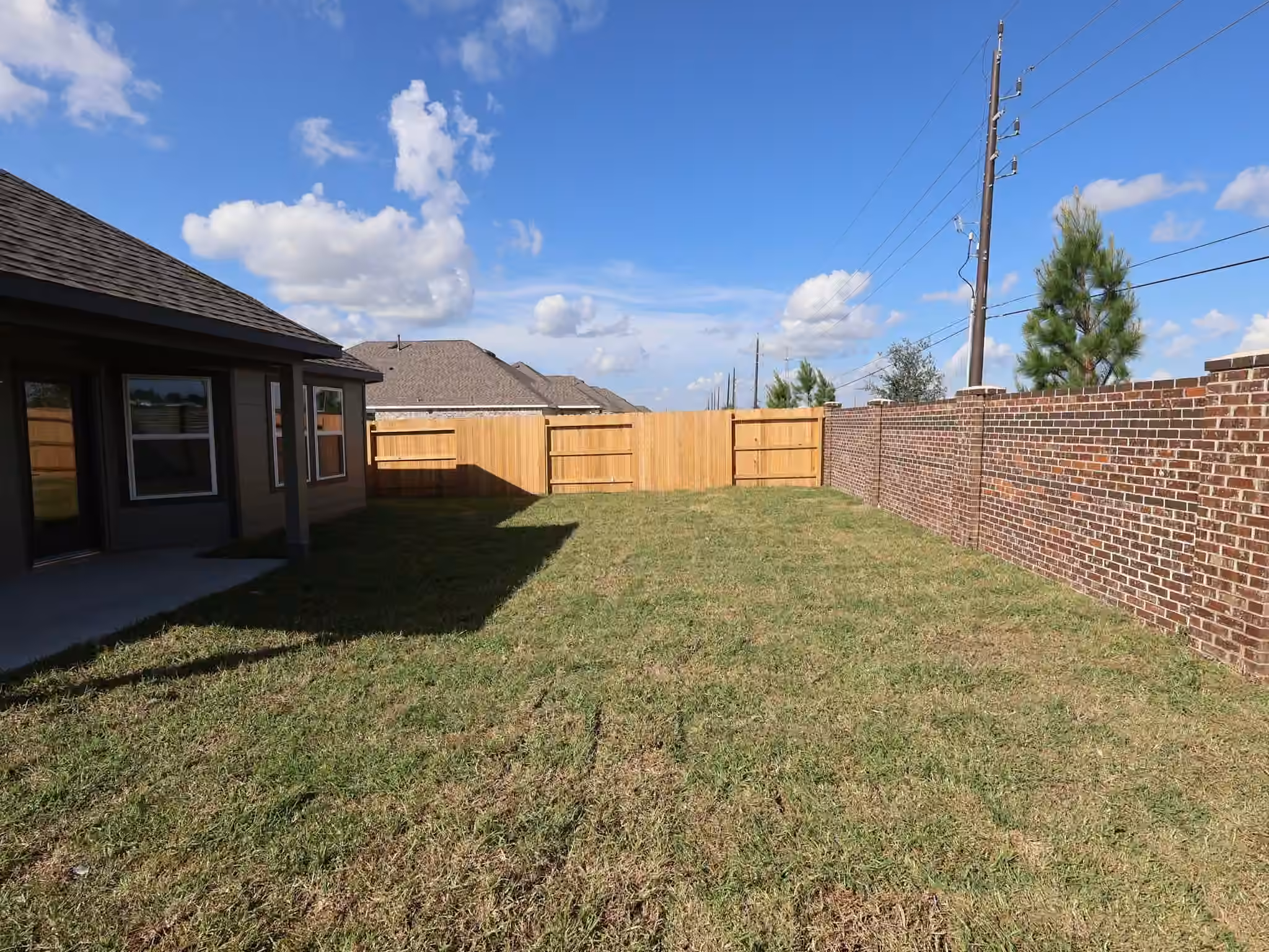 Photo 7 of 2211 Lone Bronco Boulevard, Rosenberg, TX