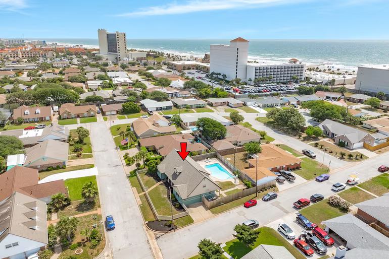 Photo 4 of 5525 Ibis Drive, Galveston, TX