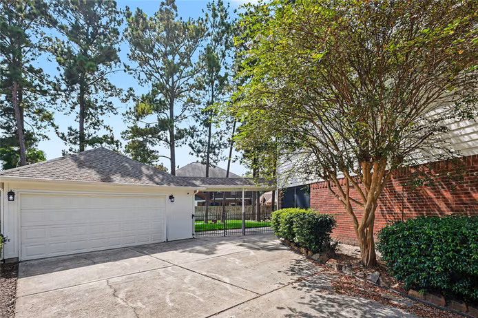 Photo 6 of 18407 Teal Creek Drive, Humble, TX