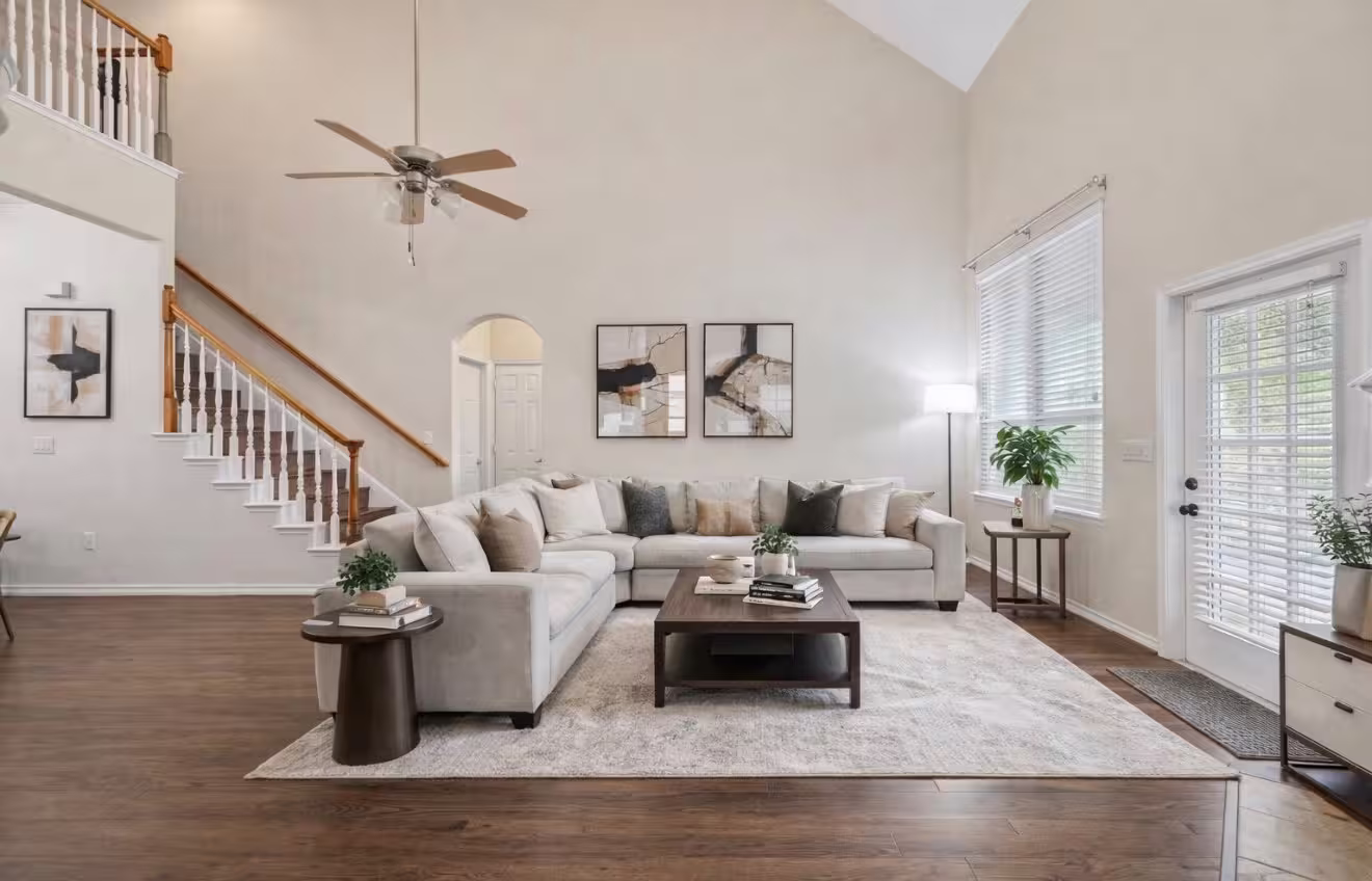 Photo 2 of 15231 Scenic Woodland Drive, Conroe, TX