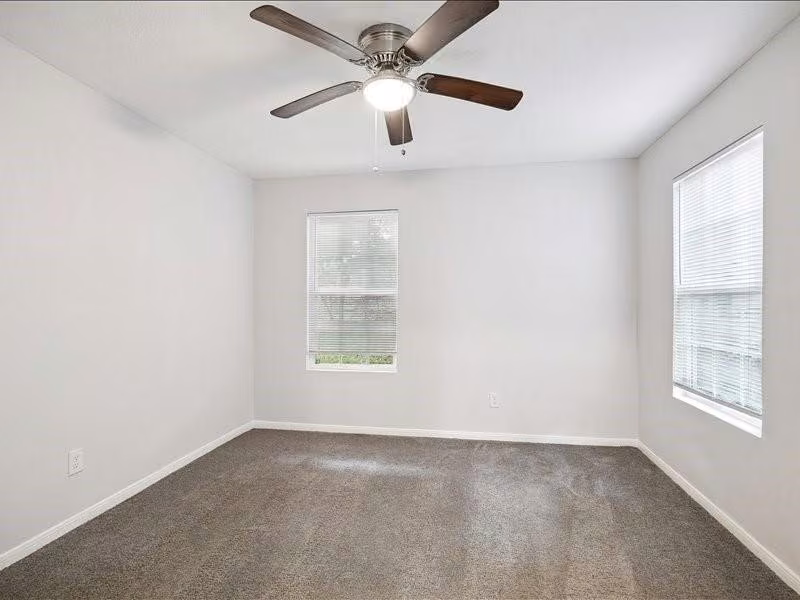 Photo 6 of 820 Texas Street, Liberty, TX