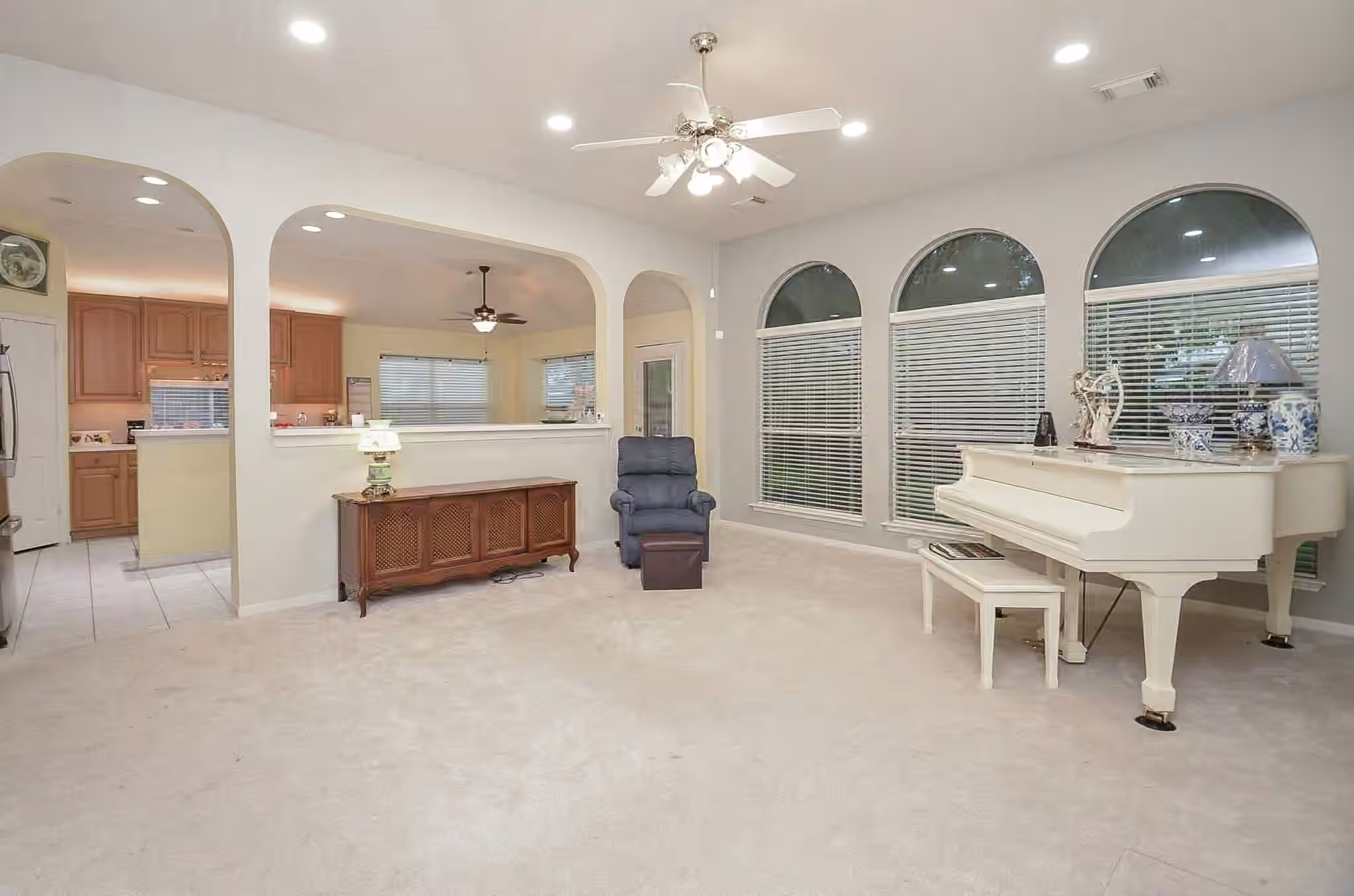 Photo 7 of 1350 Summer Terrace Drive, Sugar Land, TX