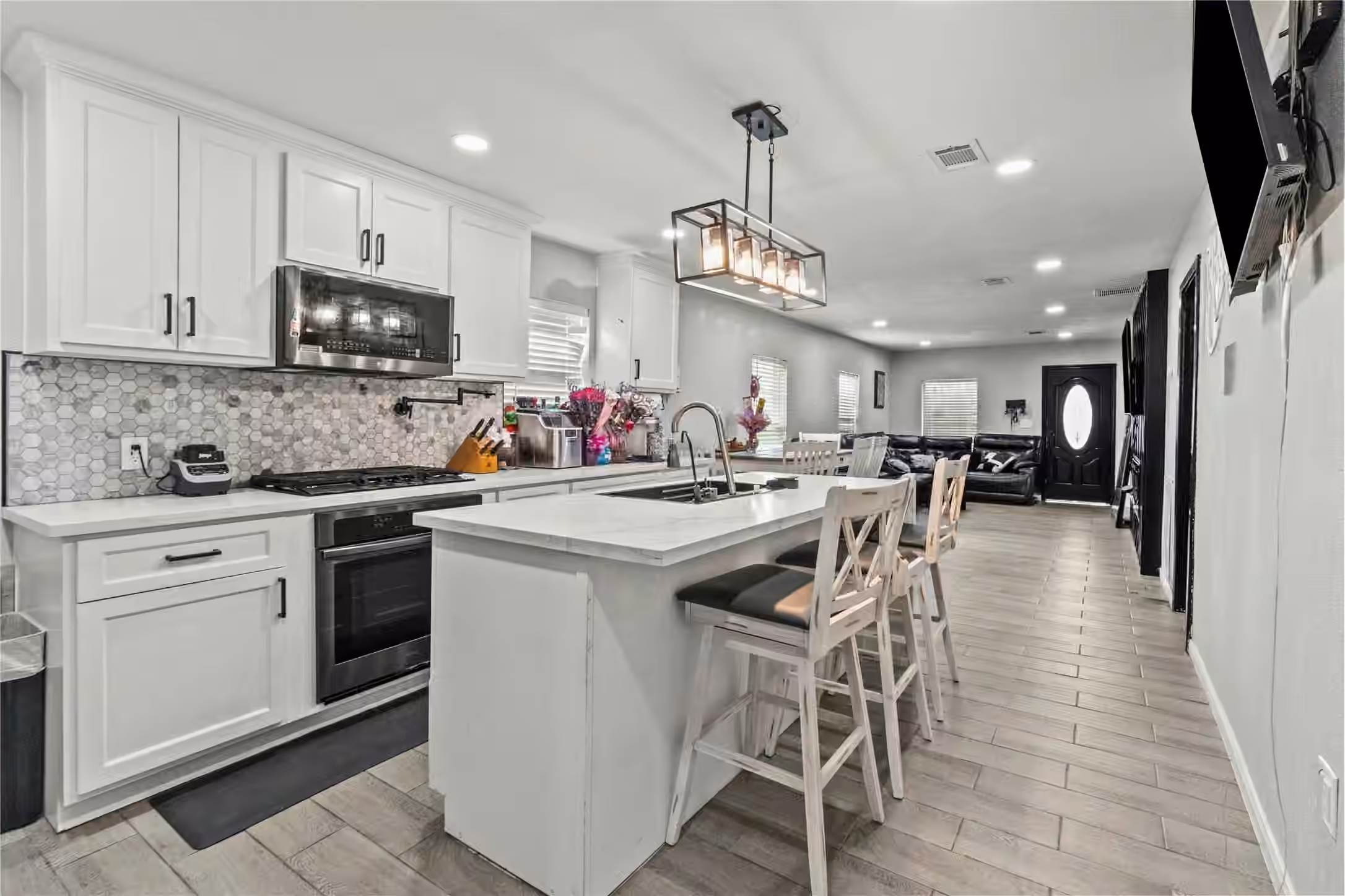 Photo 3 of 9739 Cargill Street, Houston, TX