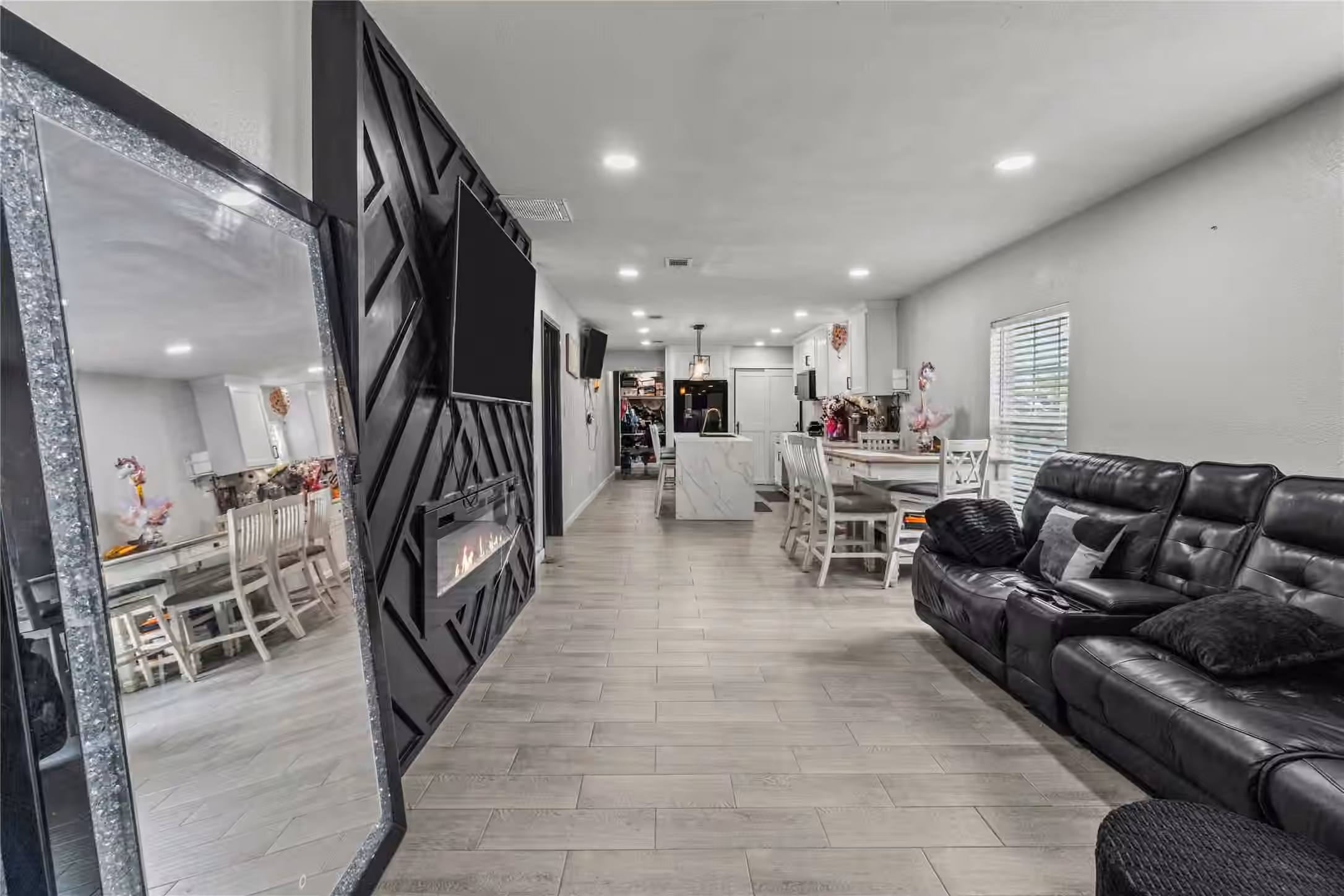 Photo 4 of 9739 Cargill Street, Houston, TX