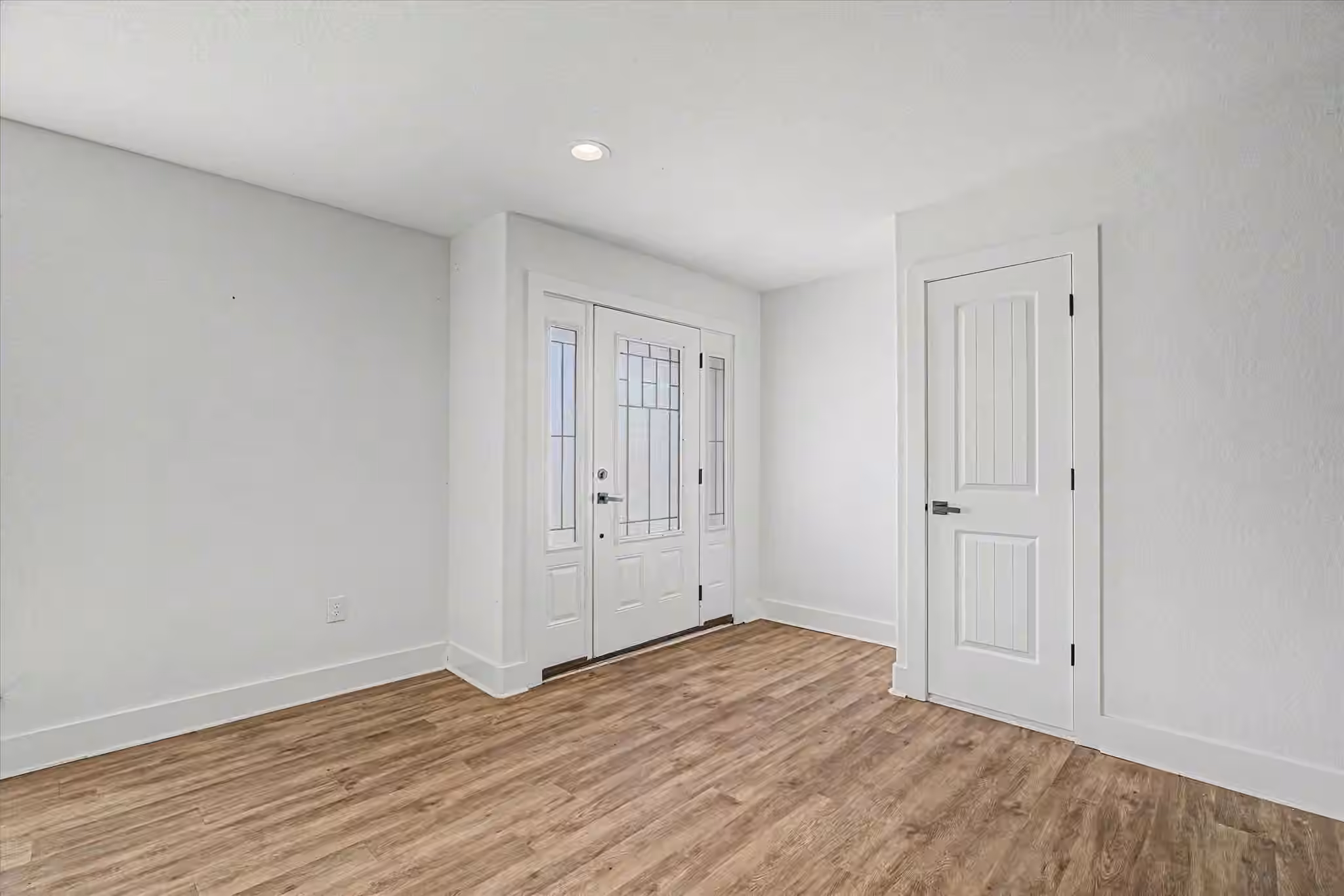 Photo 4 of 1809 E Bayshore Drive Drive, Palacios, TX
