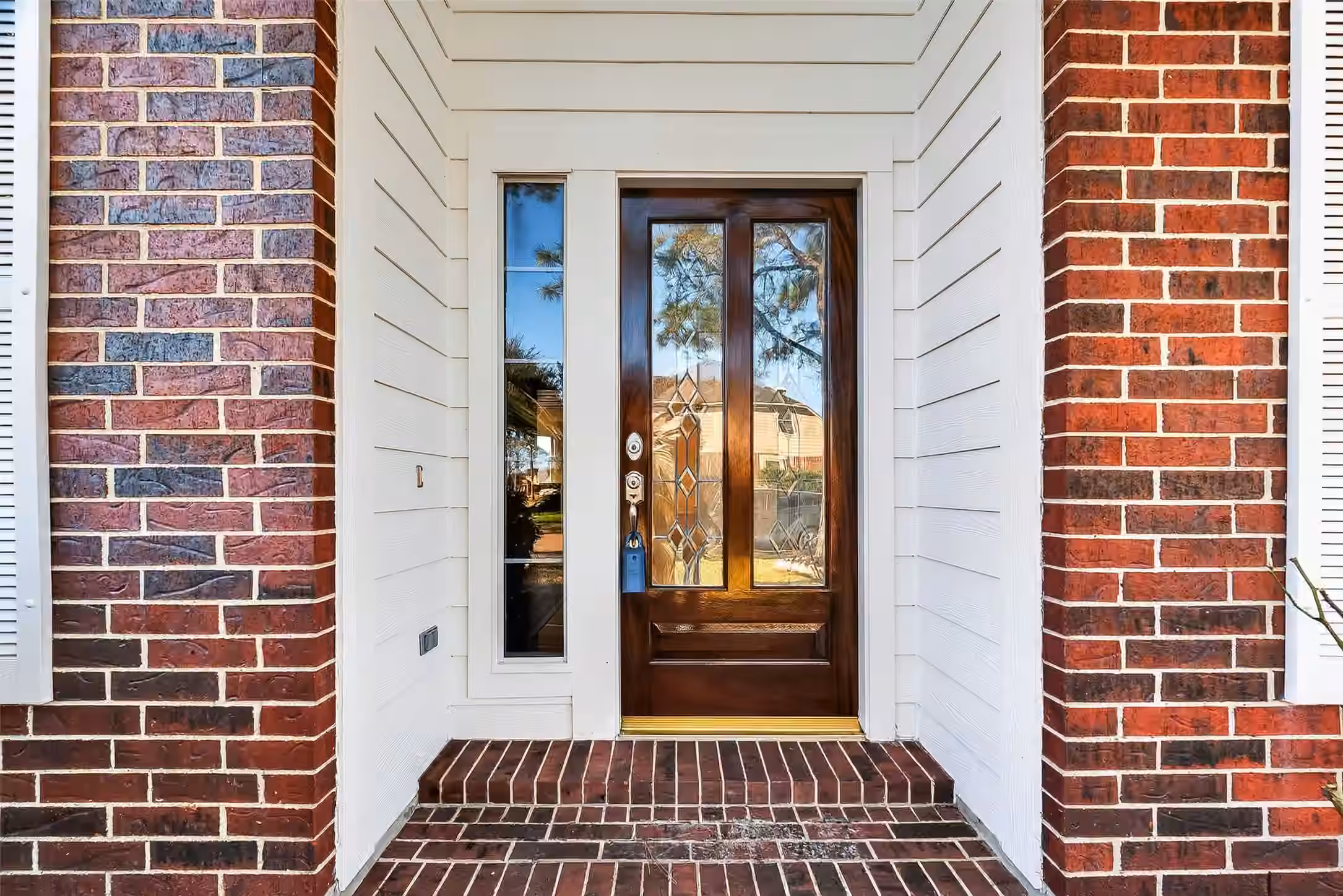 Photo 4 of 3618 Miraglen Drive, Pearland, TX