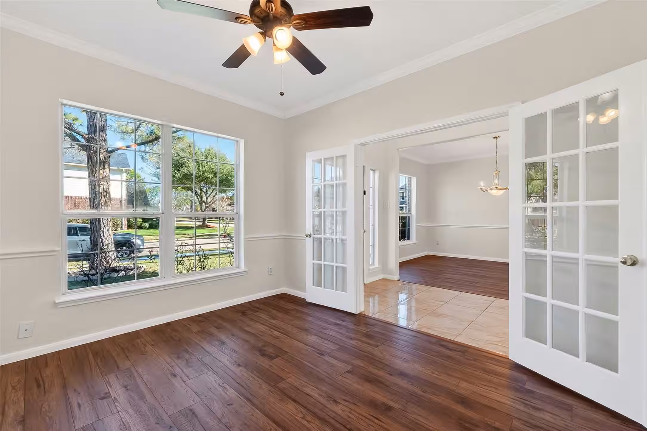 Photo 7 of 3618 Miraglen Drive, Pearland, TX