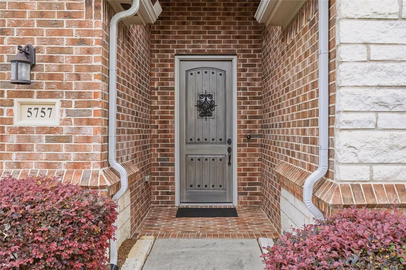 Photo 4 of 5757 Lakeside Villas Court, Conroe, TX