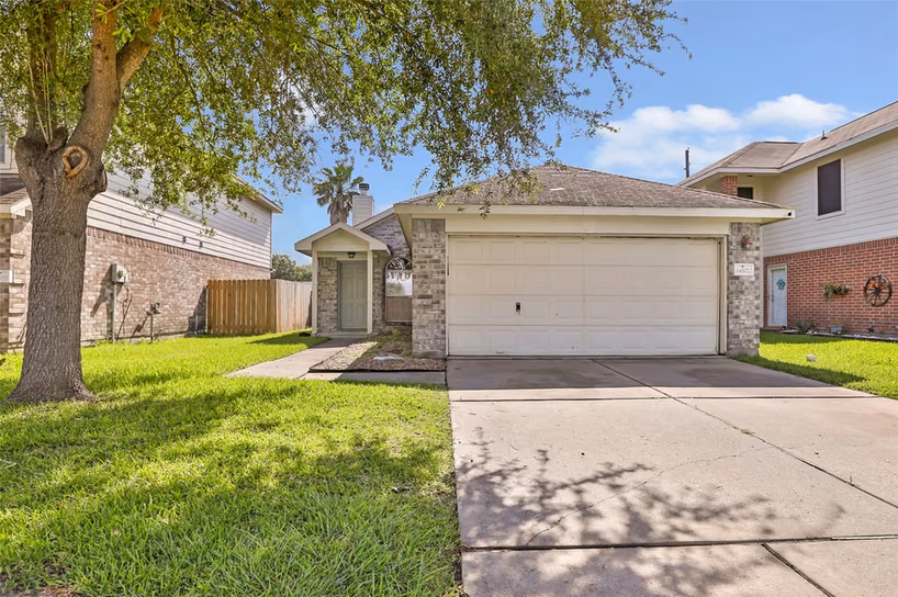 Photo of 14107 Ballfour Park Lane, Houston, TX