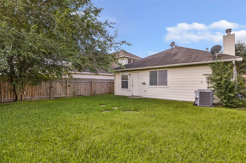 Photo 4 of 14107 Ballfour Park Lane, Houston, TX