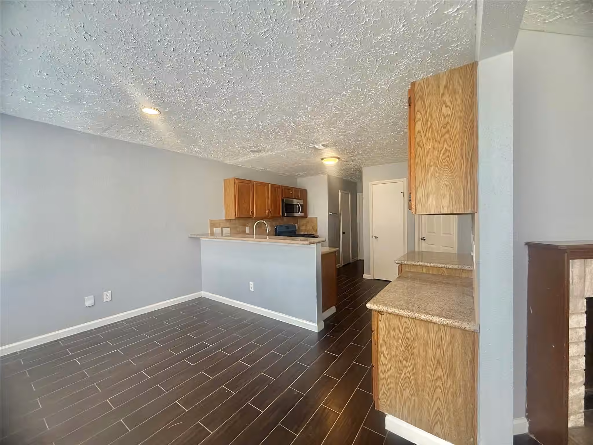 Photo 5 of 4731 Quillback Drive, Friendswood, TX