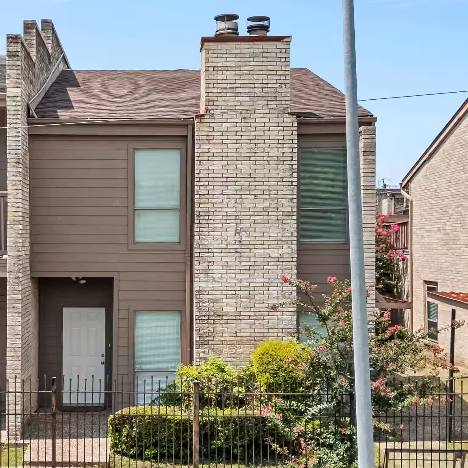 Photo 2 of 11280 Braes Forest Drive 105, Houston, TX