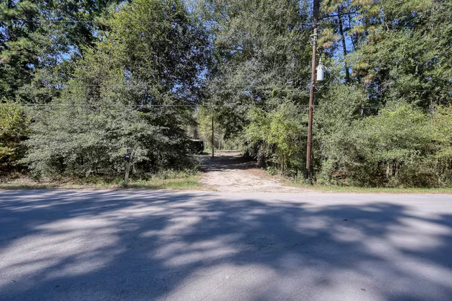 Photo 2 of 3005 Windmill Lane, Montgomery, TX
