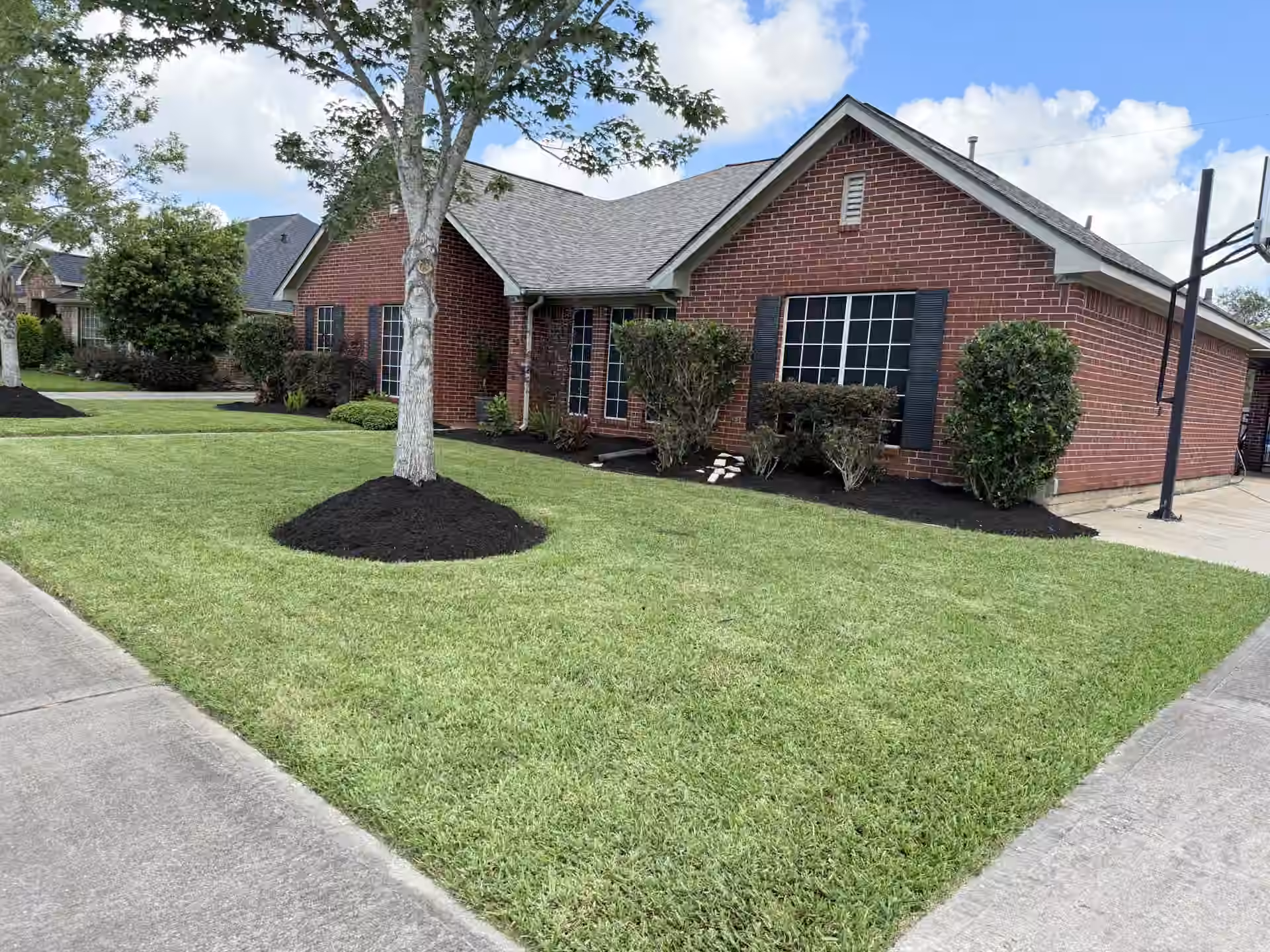 Photo 2 of 3530 Dry Creek Drive, Pasadena, TX