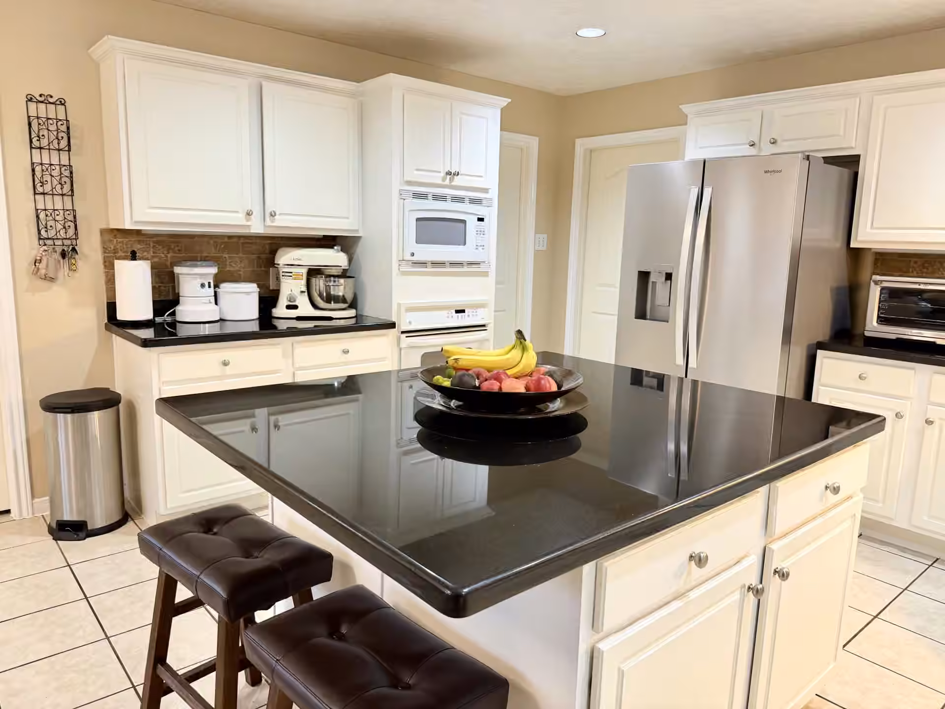 Photo 4 of 3530 Dry Creek Drive, Pasadena, TX