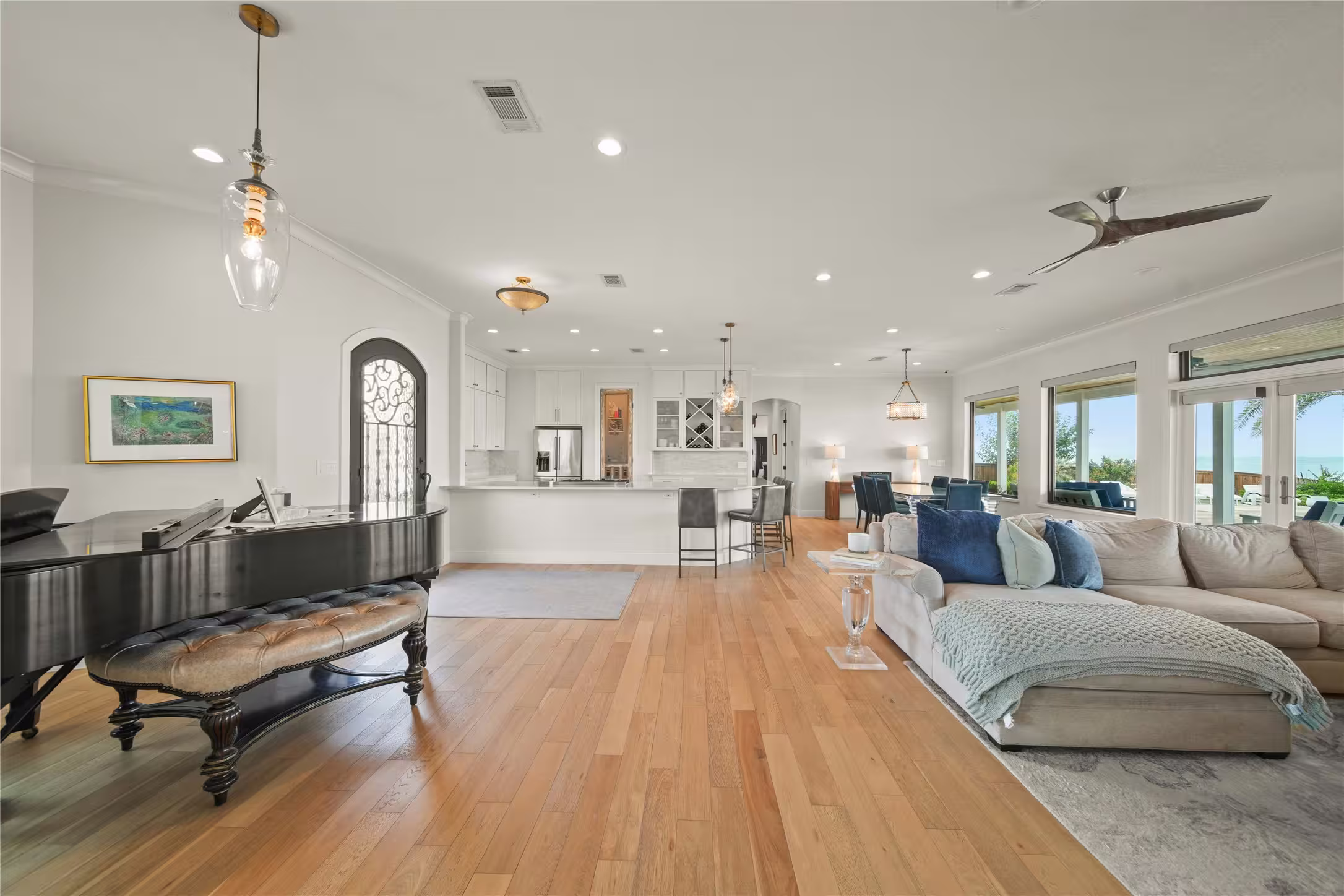 Photo 6 of 206 Avenue A, Dickinson, TX