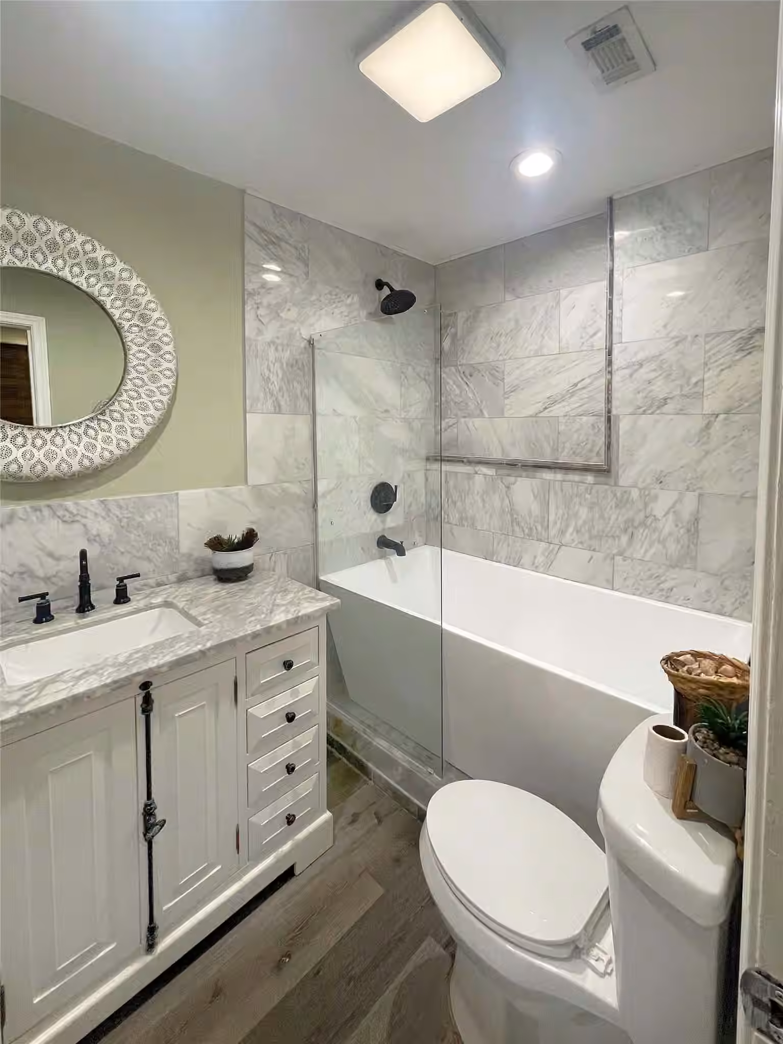 Photo 6 of 6811 Saint Augustine Street, Houston, TX