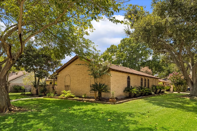 Photo 5 of 3602 Pine Court, Missouri City, TX