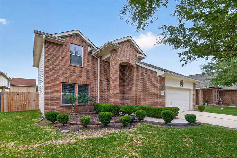 Photo 2 of 15006 Sunset Villa Court, Humble, TX