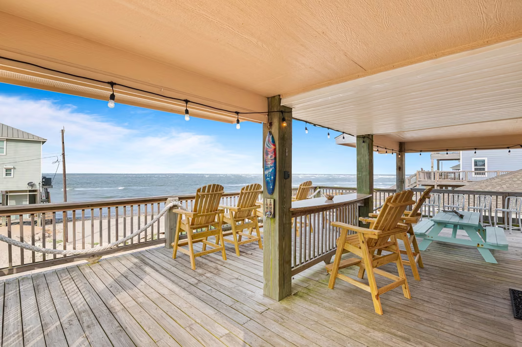 Photo 5 of 13127 Gulf Beach Drive, Freeport, TX