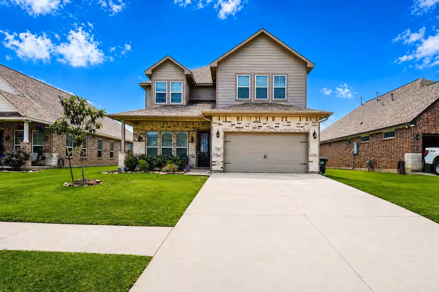 Photo 2 of 126 Comal Drive, Baytown, TX