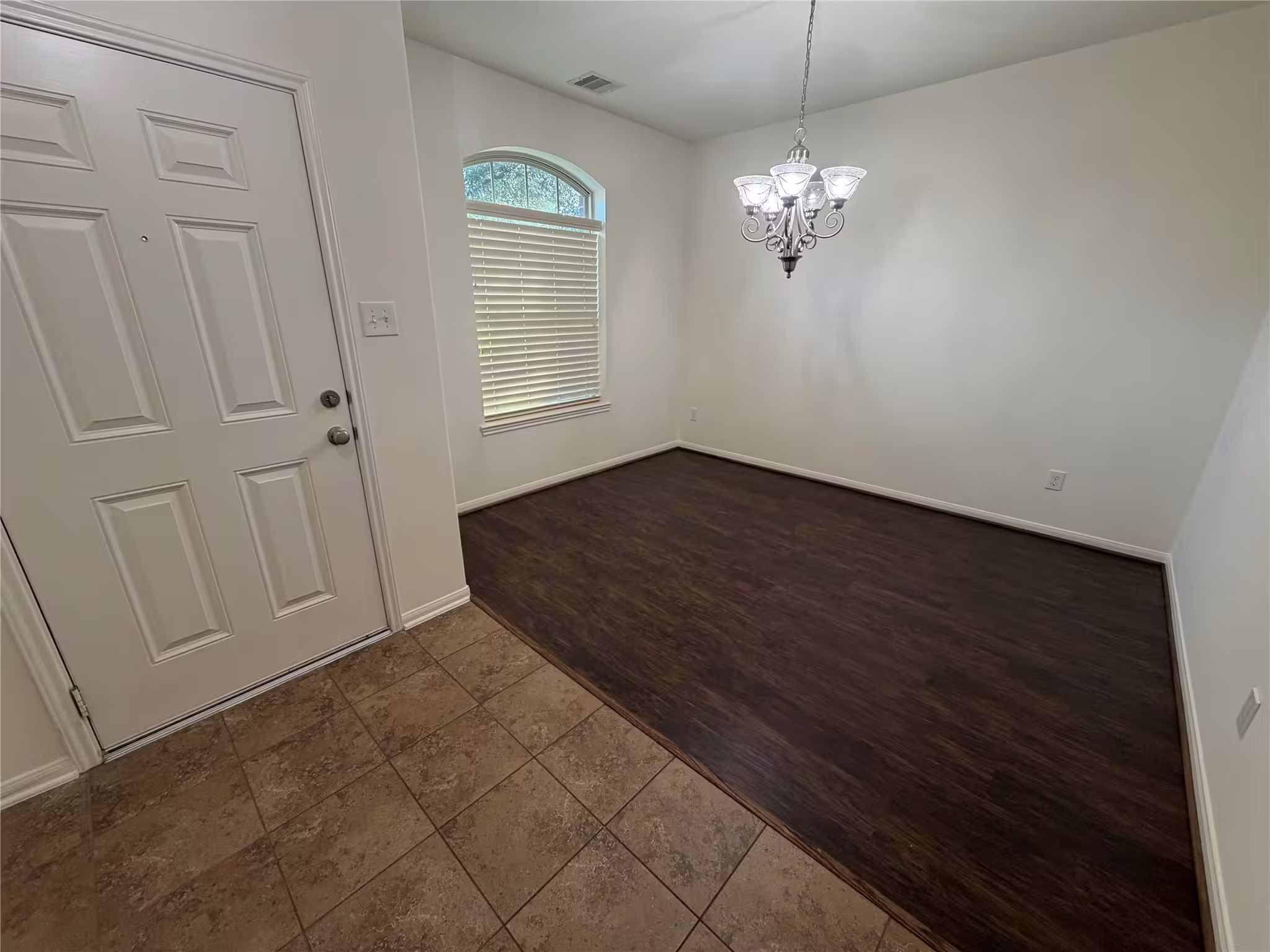 Photo 5 of 2619 Winding Creek Way, Conroe, TX