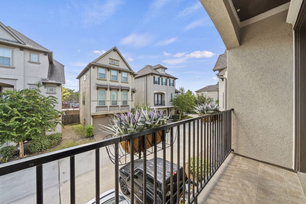 Photo 6 of 1506 Grayson Oaks Place, Houston, TX