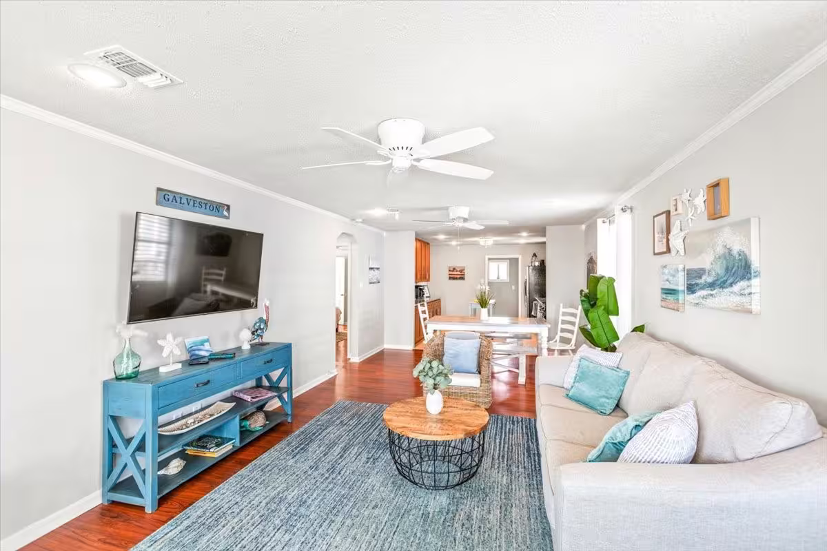 Photo 6 of 2127 65th Street, Galveston, TX