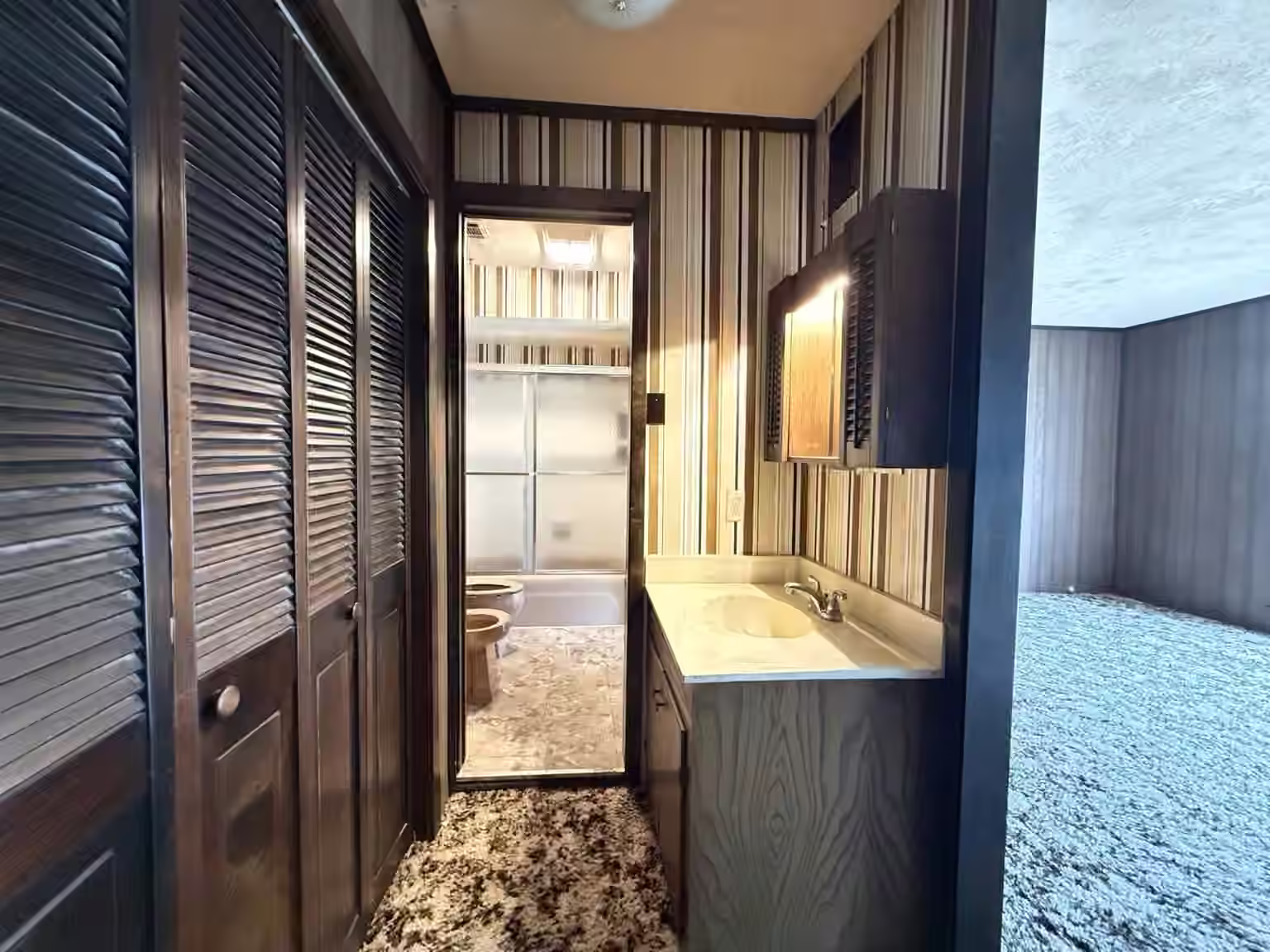 Photo 7 of 1023 Beaver Bend Road, Houston, TX