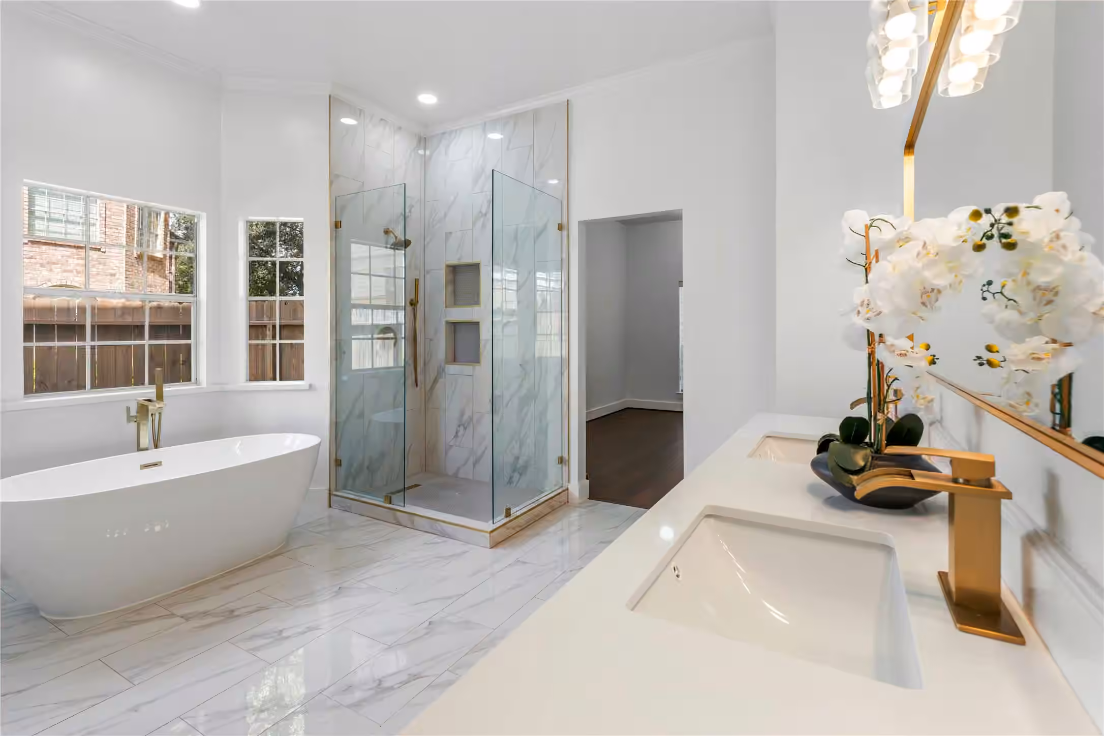 Photo 3 of 1221 Wedgewood Drive, Sugar Land, TX