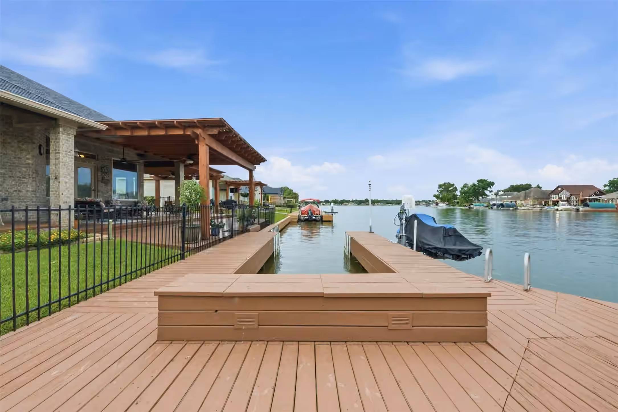 Photo 5 of 13681 Lakeside Place Drive, Willis, TX