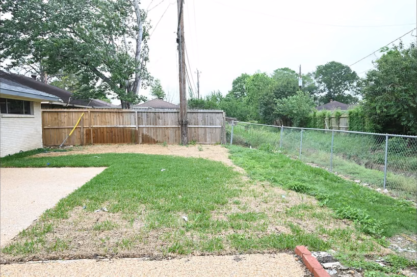 Photo 6 of 202 Coronation Drive, Houston, TX