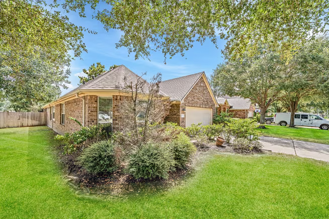 Photo 3 of 17711 Delta Springs Lane, Houston, TX