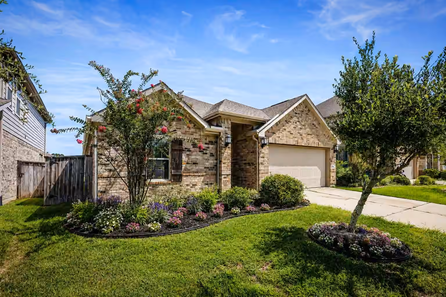 Photo 2 of 2919 Twin Cove Court Court, Conroe, TX