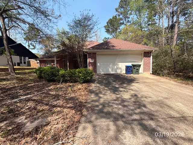 Photo of 606 West Lane, Huntsville, TX