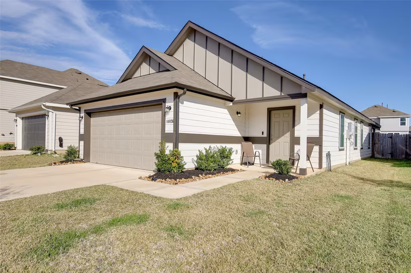 Photo 3 of 14026 Chinook Drive, Conroe, TX