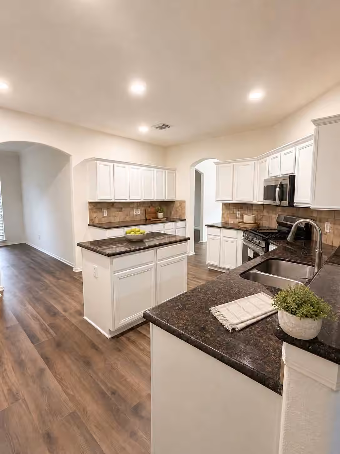 Photo 4 of 3615 Slocom Drive, Katy, TX
