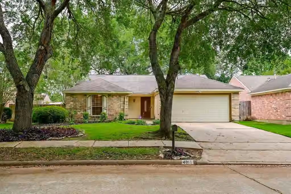 Photo 2 of 4011 Issacks Way, Sugar Land, TX