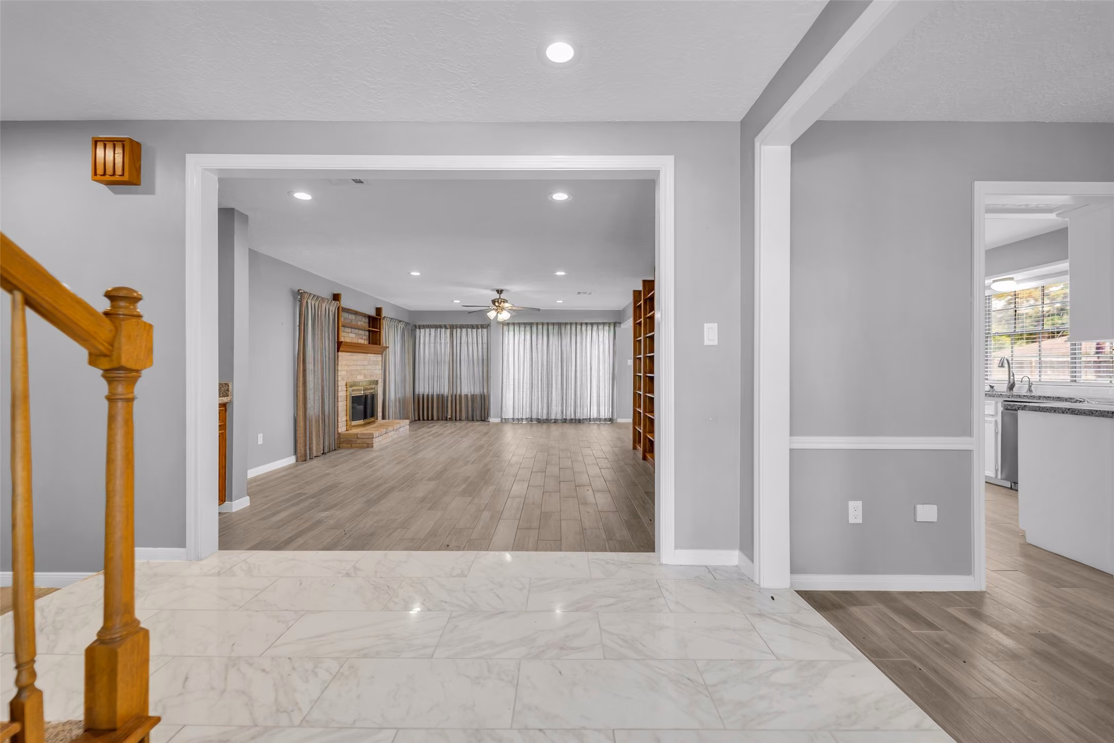 Photo 5 of 4806 Whispering Falls Drive, Houston, TX