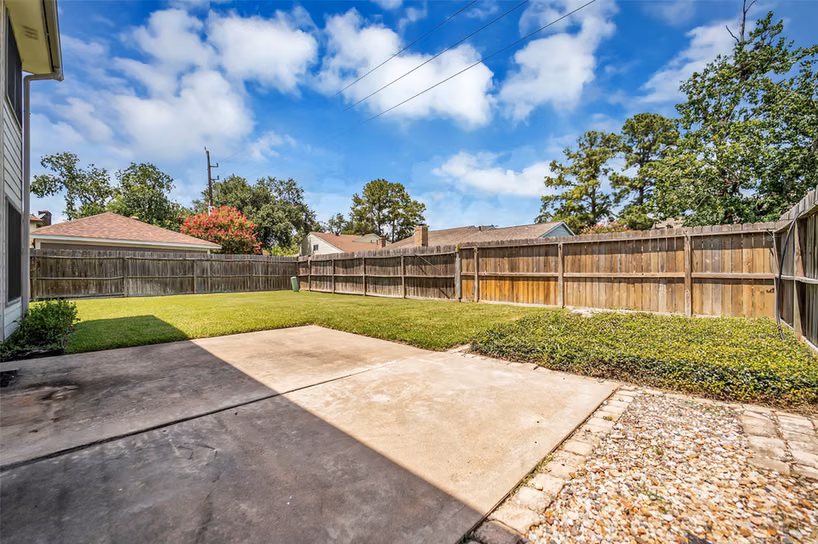 Photo 6 of 4806 Whispering Falls Drive, Houston, TX