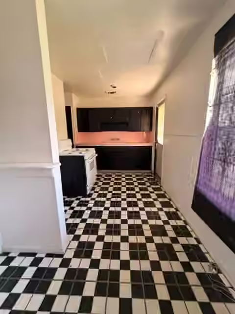 Photo 6 of 5310 Westover Street, Houston, TX