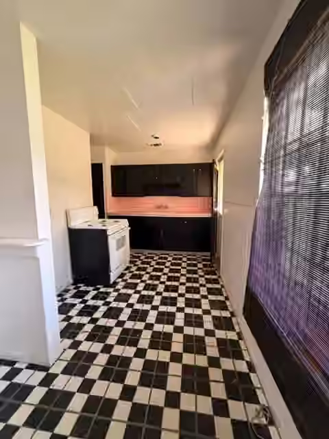 Photo 7 of 5310 Westover Street, Houston, TX