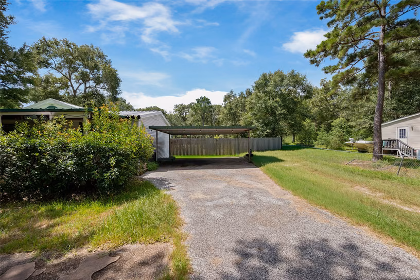 Photo 5 of 16412 Crockett Bend Drive, Conroe, TX