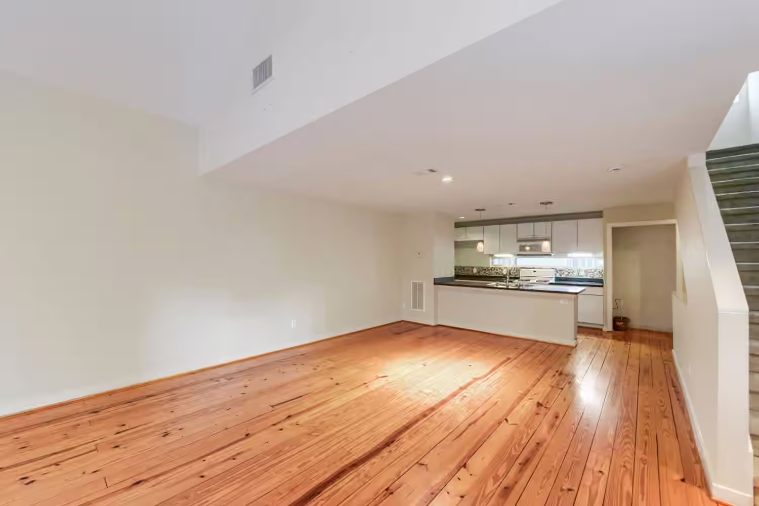 Photo 4 of 905 Andrews Street, Houston, TX