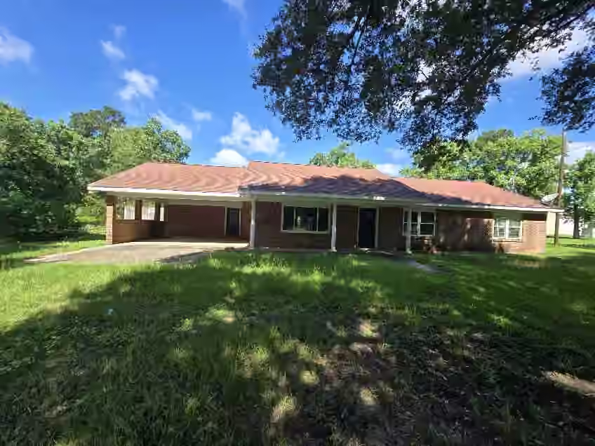 Photo of 424 County Road 140, Liberty, TX